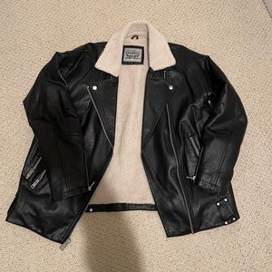 Levi’s sherpa lined leather jacket